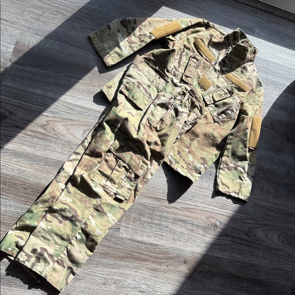 Camouflage Military Uniform Set